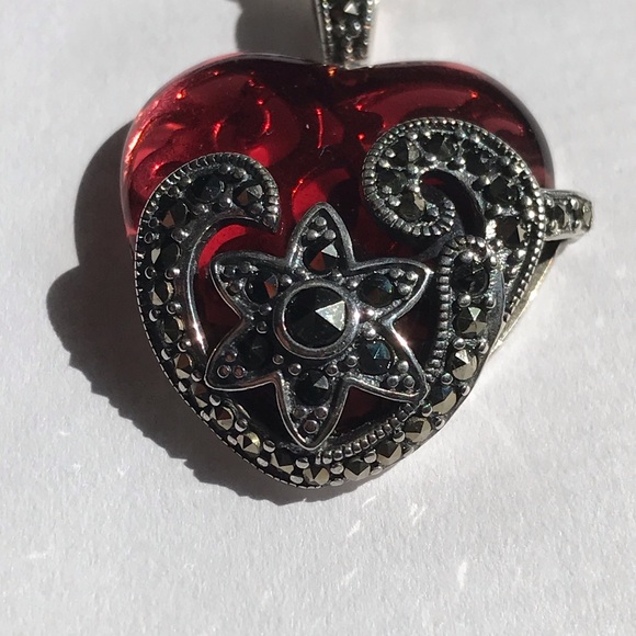 Sterling Silver Oxidized Heart Pendant Necklace - Picture 4 of 6